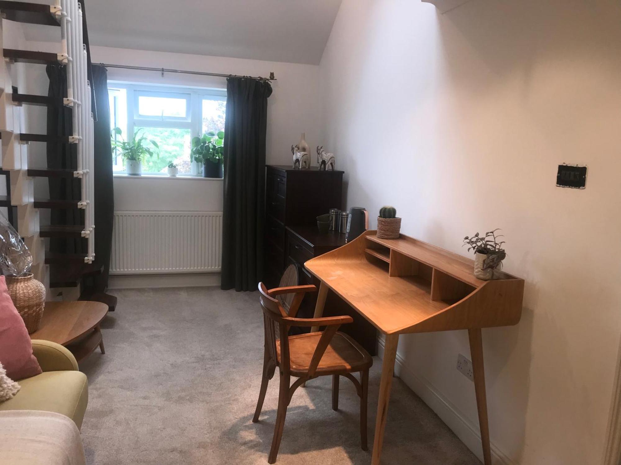 En-suite With Double Bed On Mezzanine And Desk In Family Homestay *